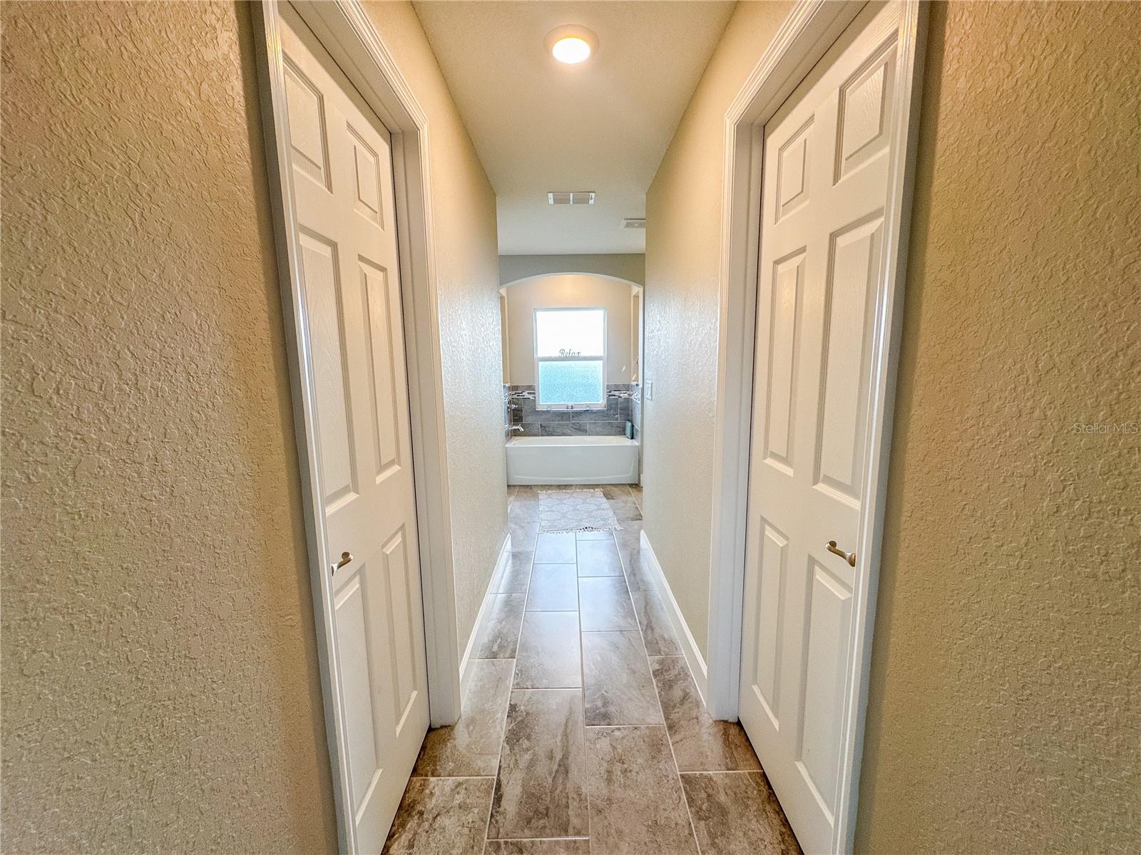 OCALA WATERWAY ESTATE - Residential Lease