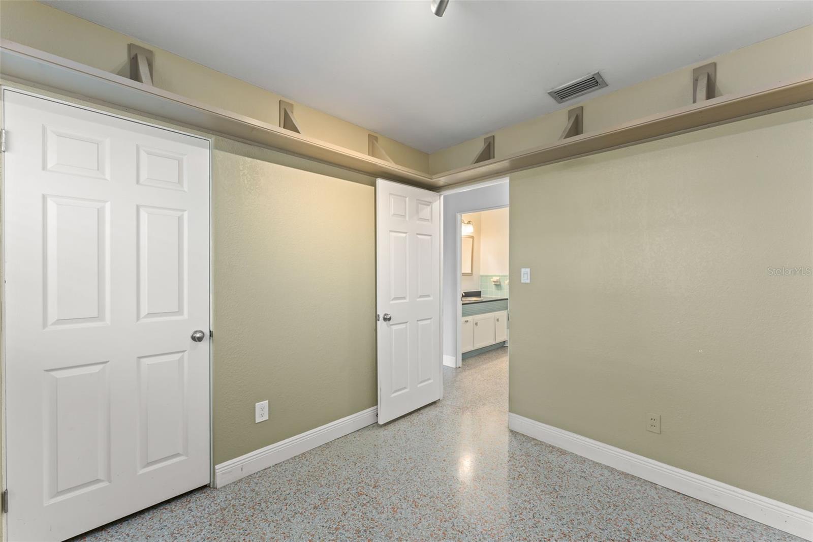 ISLE CATALINA - Residential