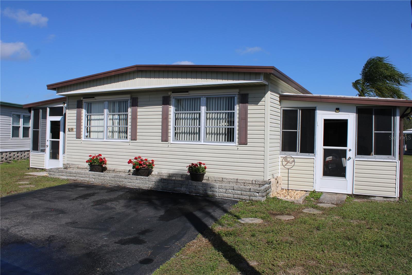 WESTWINDS VILLAGE CO-OP - Residential Lease