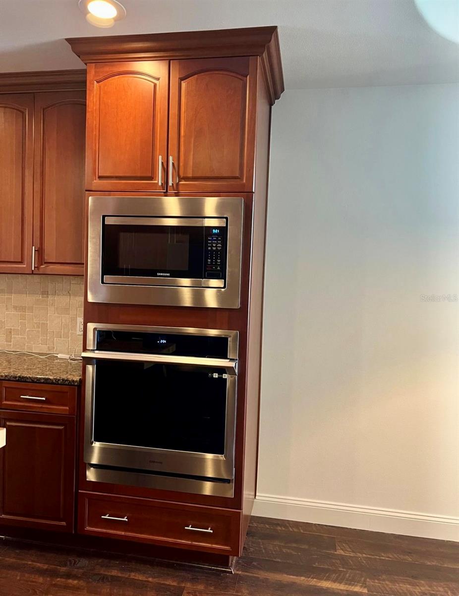 VIZCAYA HEIGHTS CONDO 07 - Residential