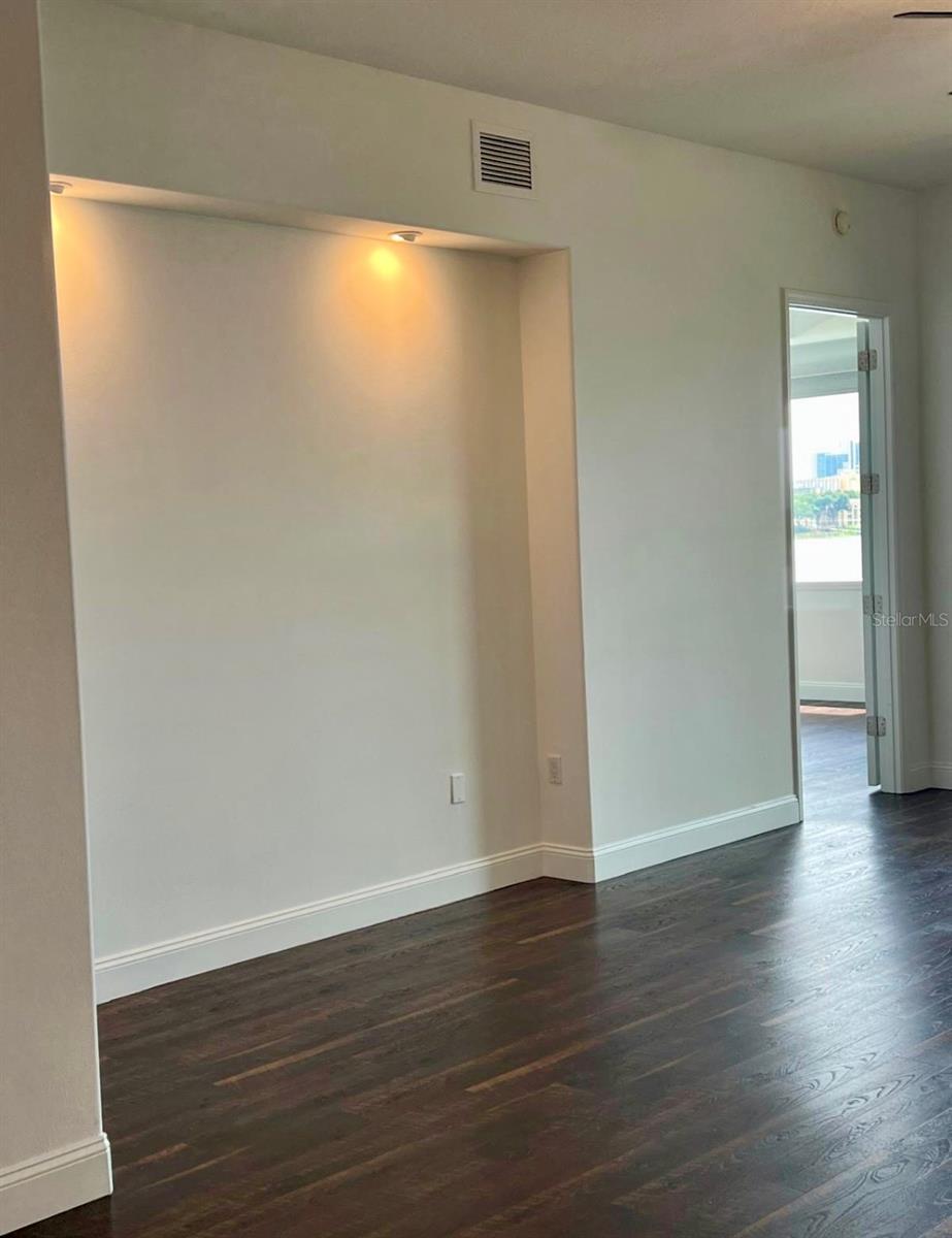 VIZCAYA HEIGHTS CONDO 07 - Residential