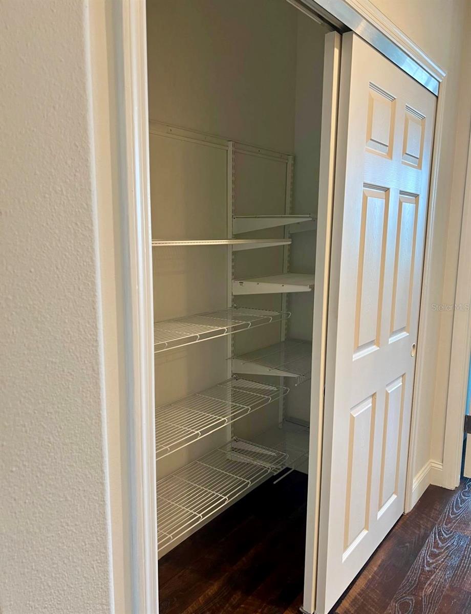 VIZCAYA HEIGHTS CONDO 07 - Residential