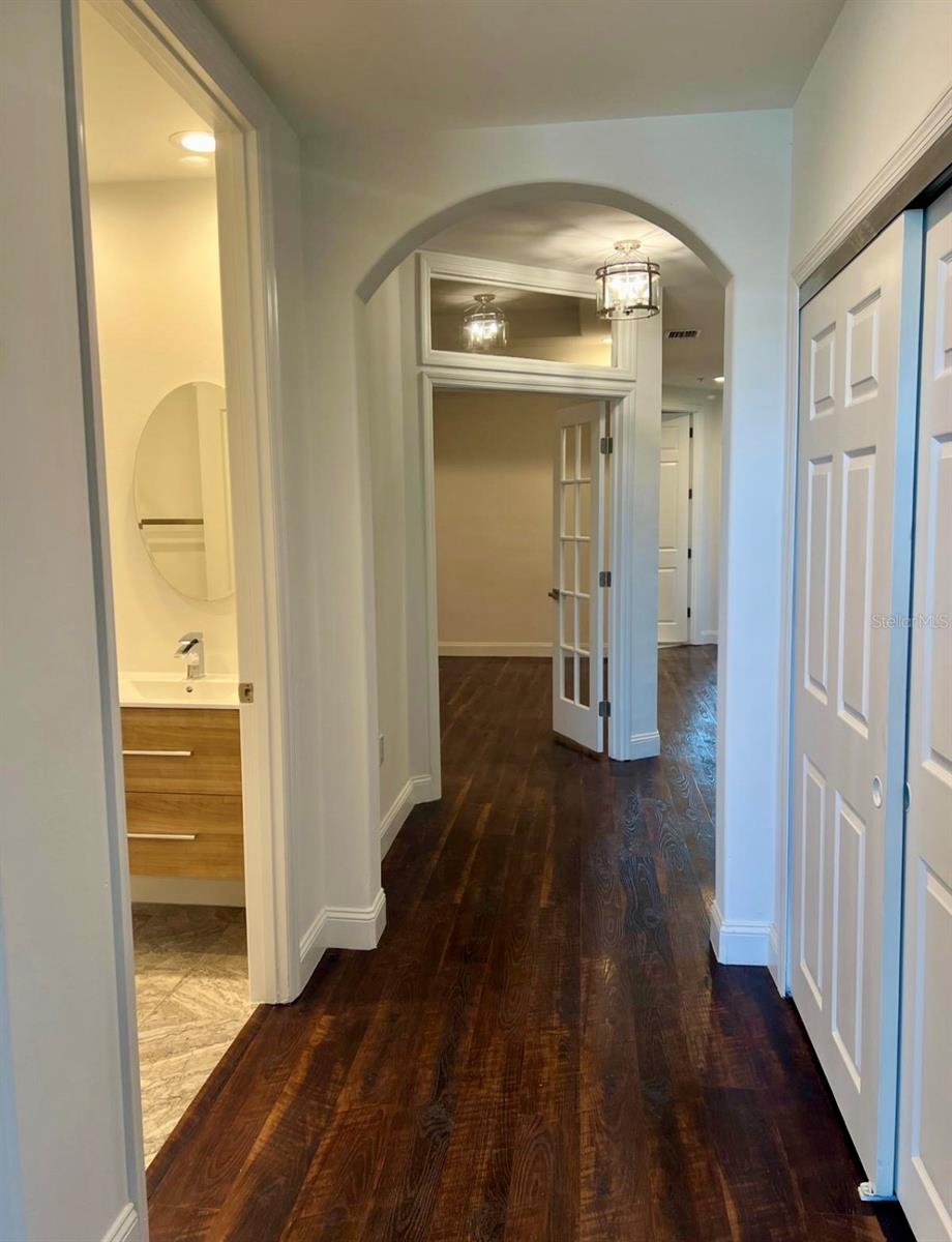 VIZCAYA HEIGHTS CONDO 07 - Residential