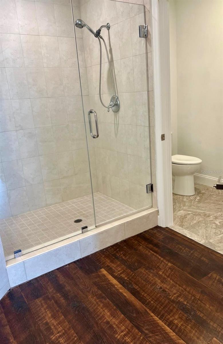 VIZCAYA HEIGHTS CONDO 07 - Residential