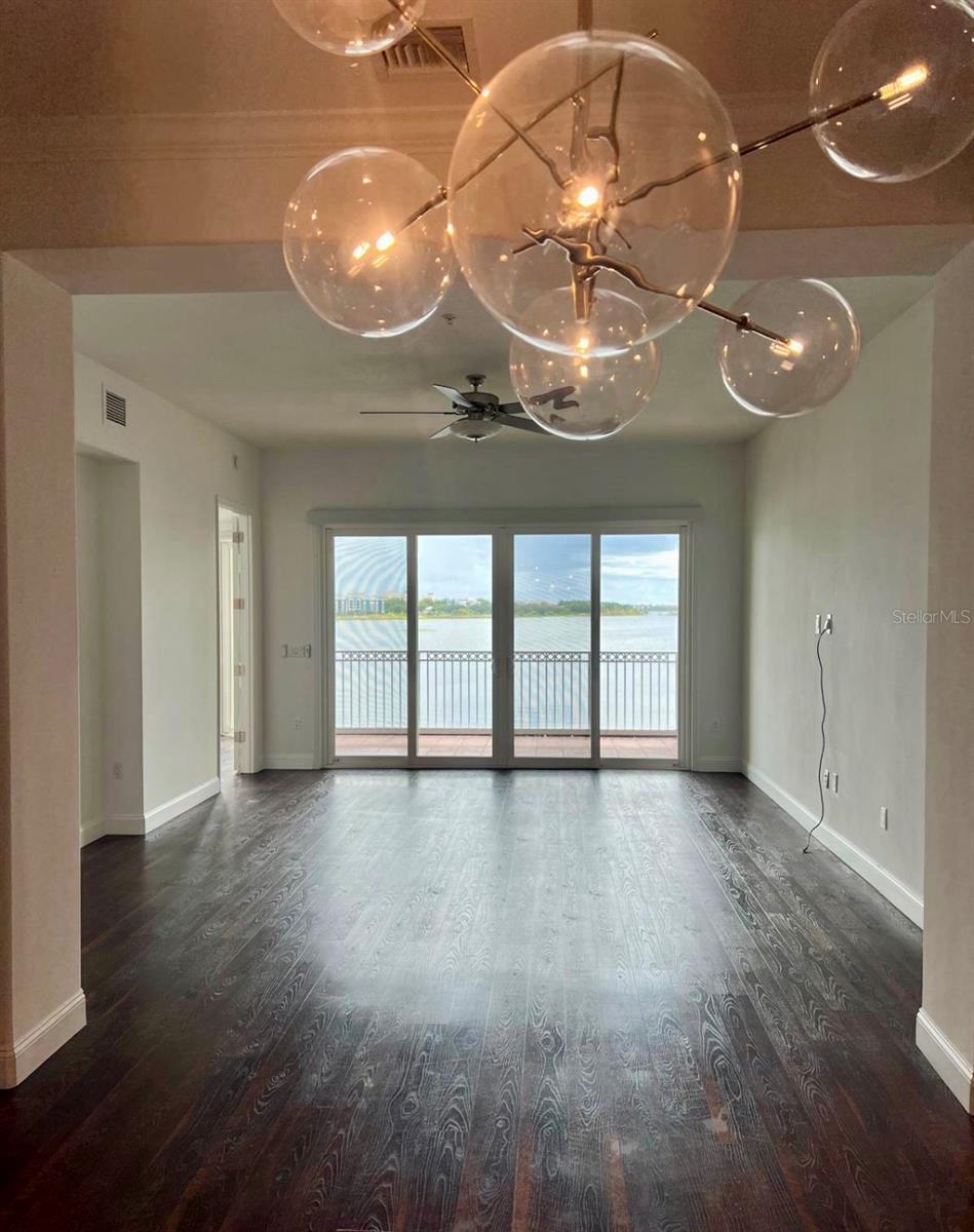 VIZCAYA HEIGHTS CONDO 07 - Residential