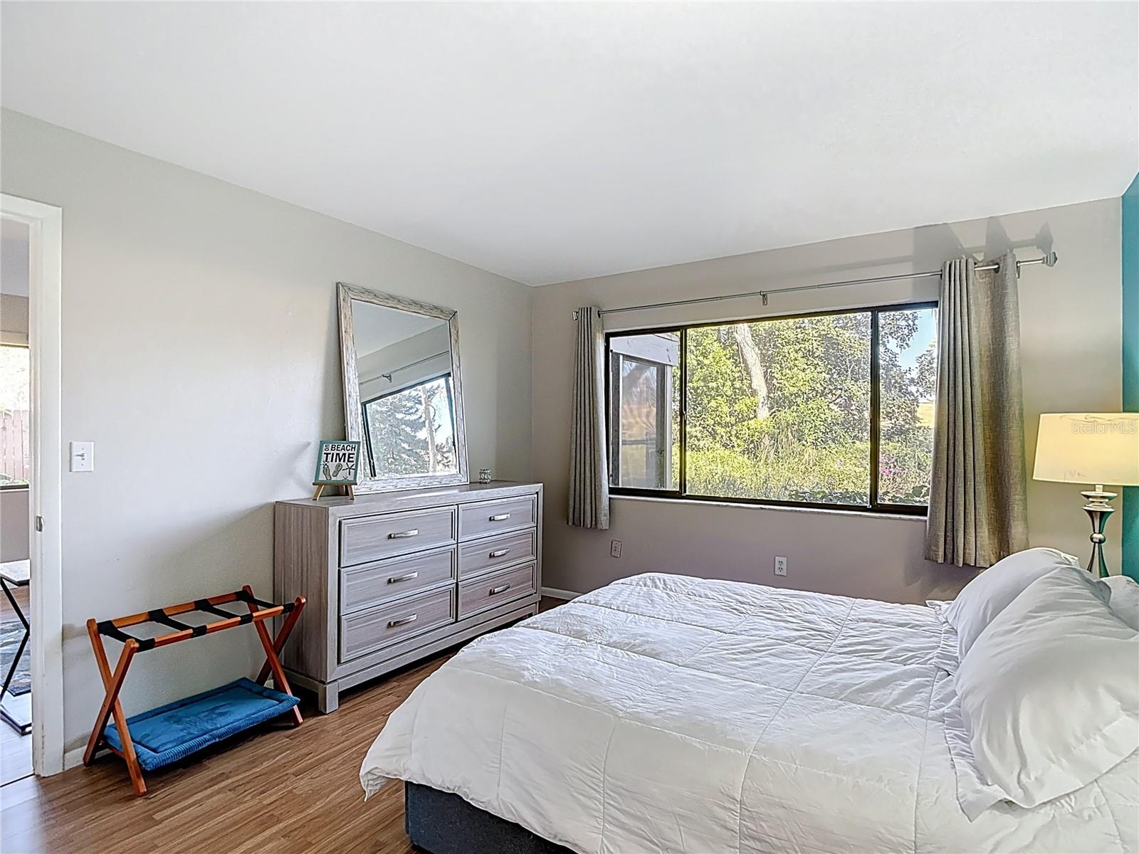 BEACON WOODS WEDGEWOOD CONDO - Residential