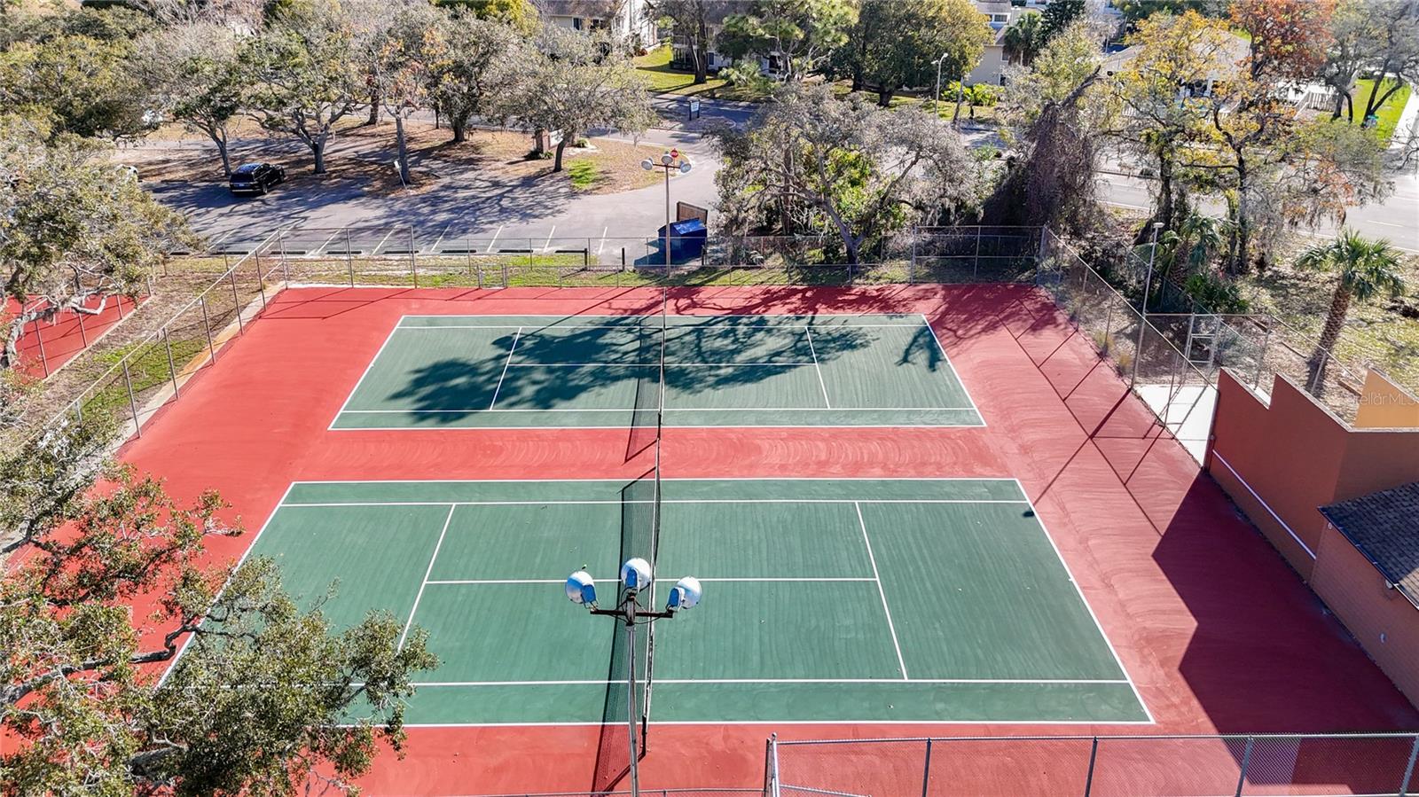 BEACON WOODS WEDGEWOOD CONDO - Residential