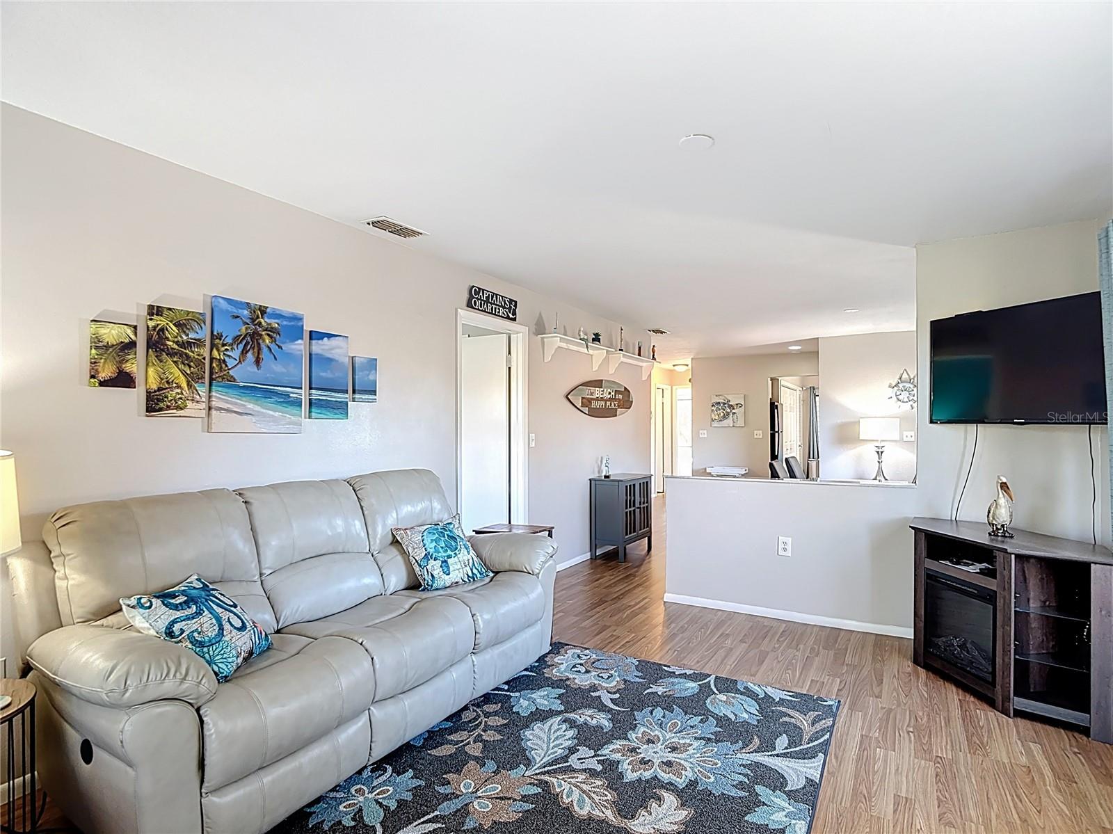 BEACON WOODS WEDGEWOOD CONDO - Residential