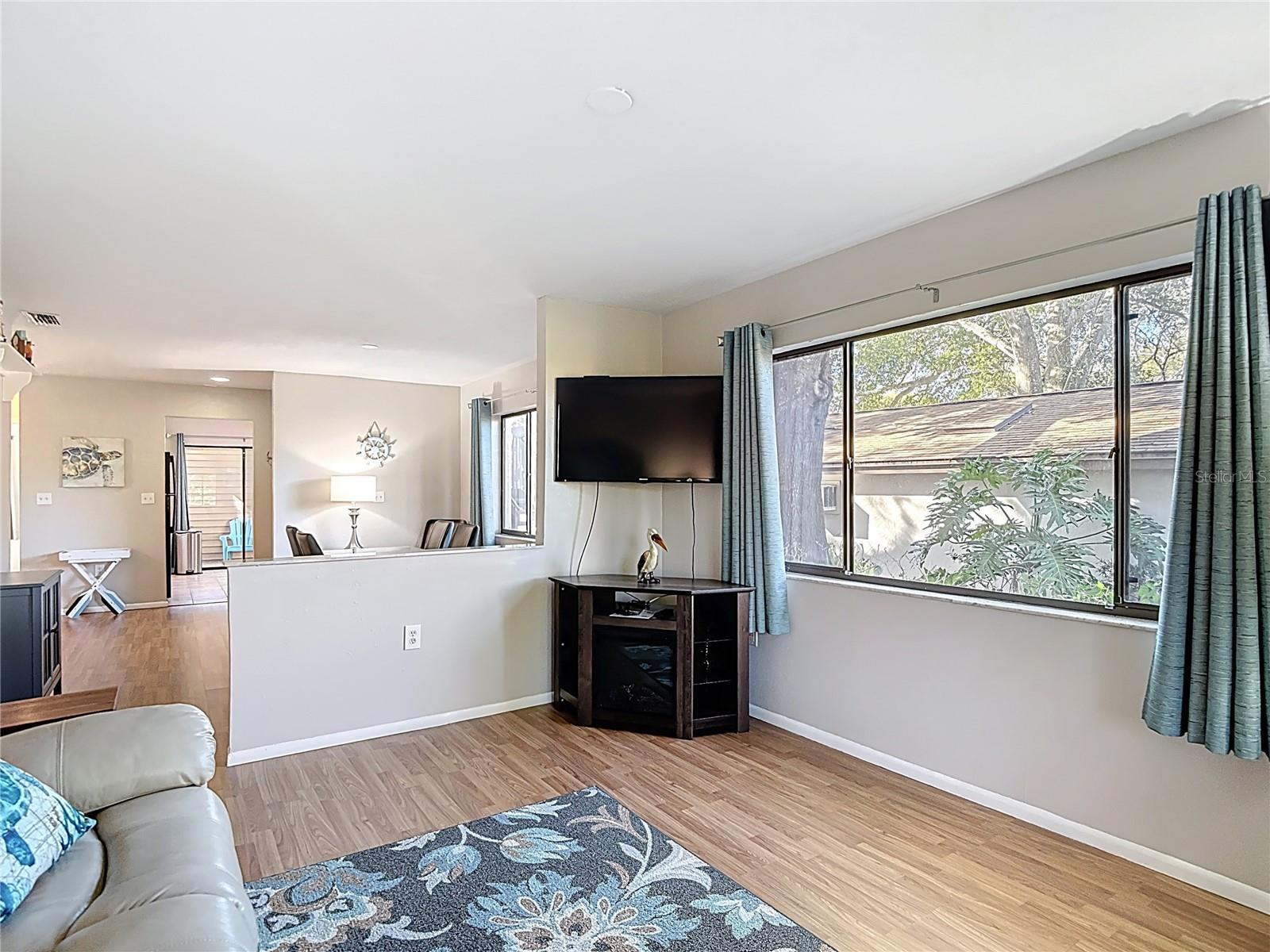 BEACON WOODS WEDGEWOOD CONDO - Residential