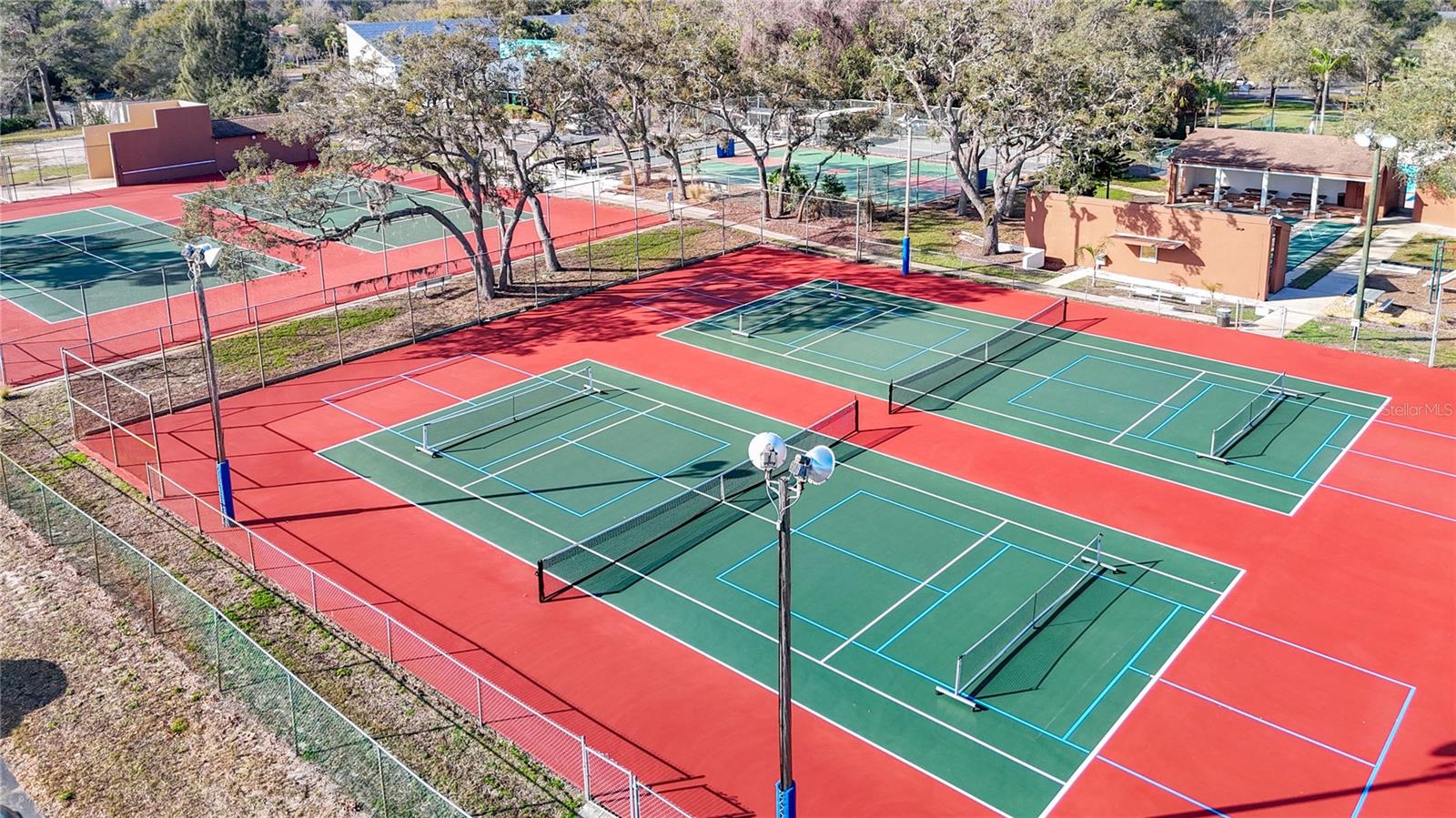 BEACON WOODS WEDGEWOOD CONDO - Residential