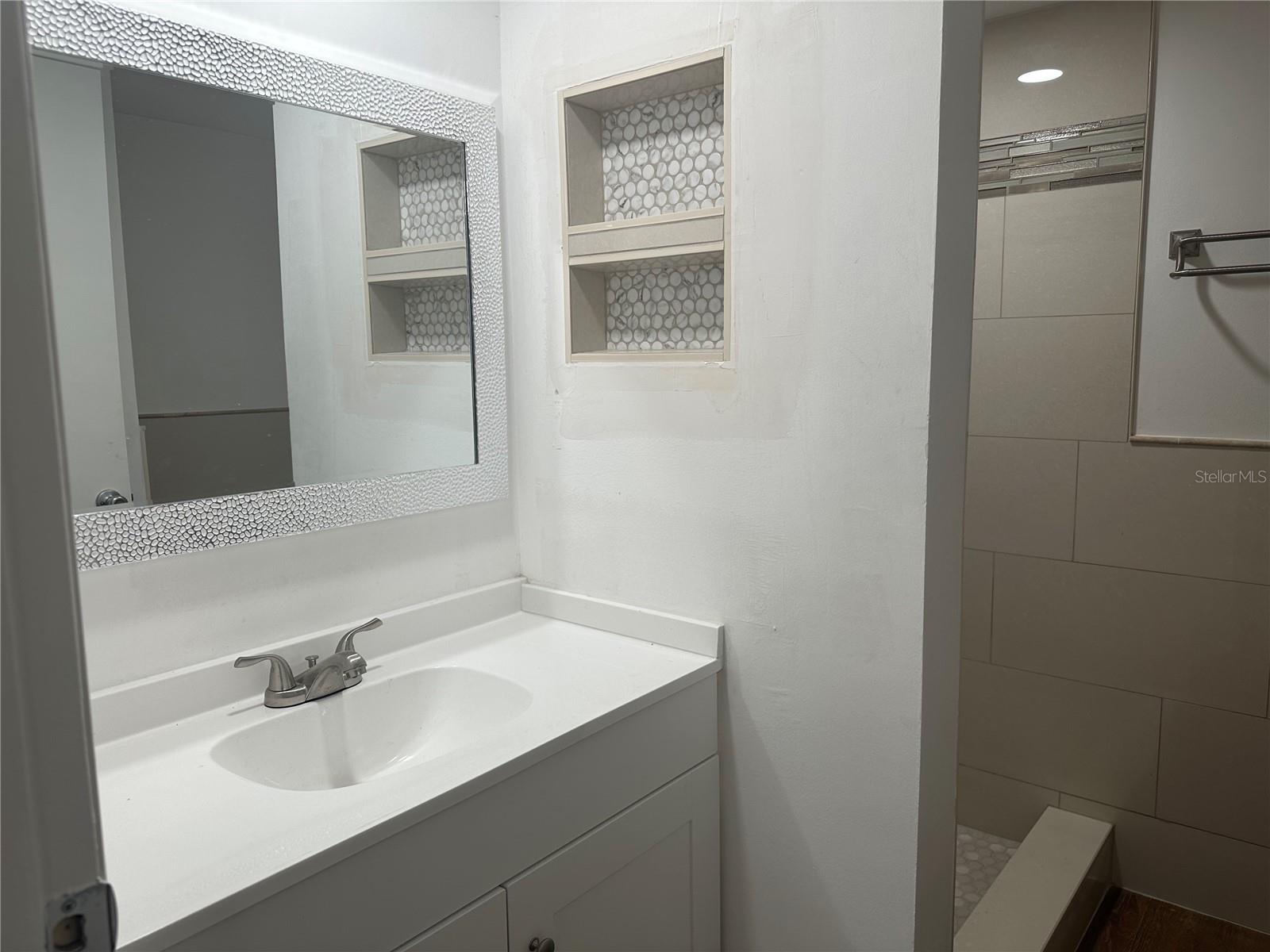 ESTANCIA CONDO - Residential Lease