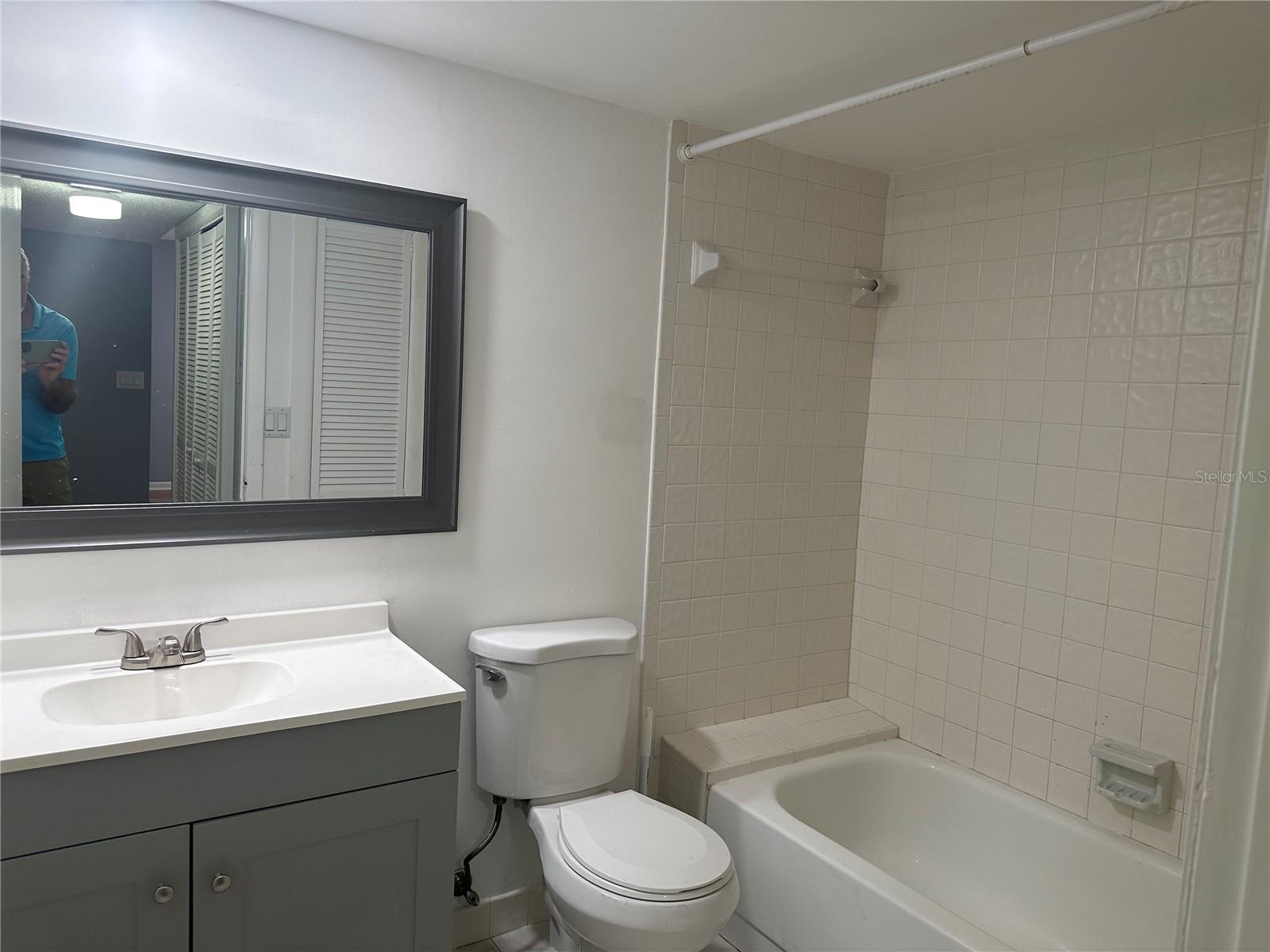 ESTANCIA CONDO - Residential Lease