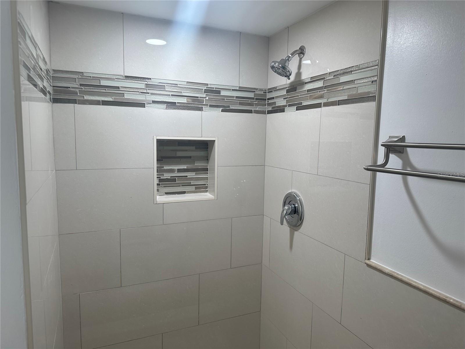 ESTANCIA CONDO - Residential Lease