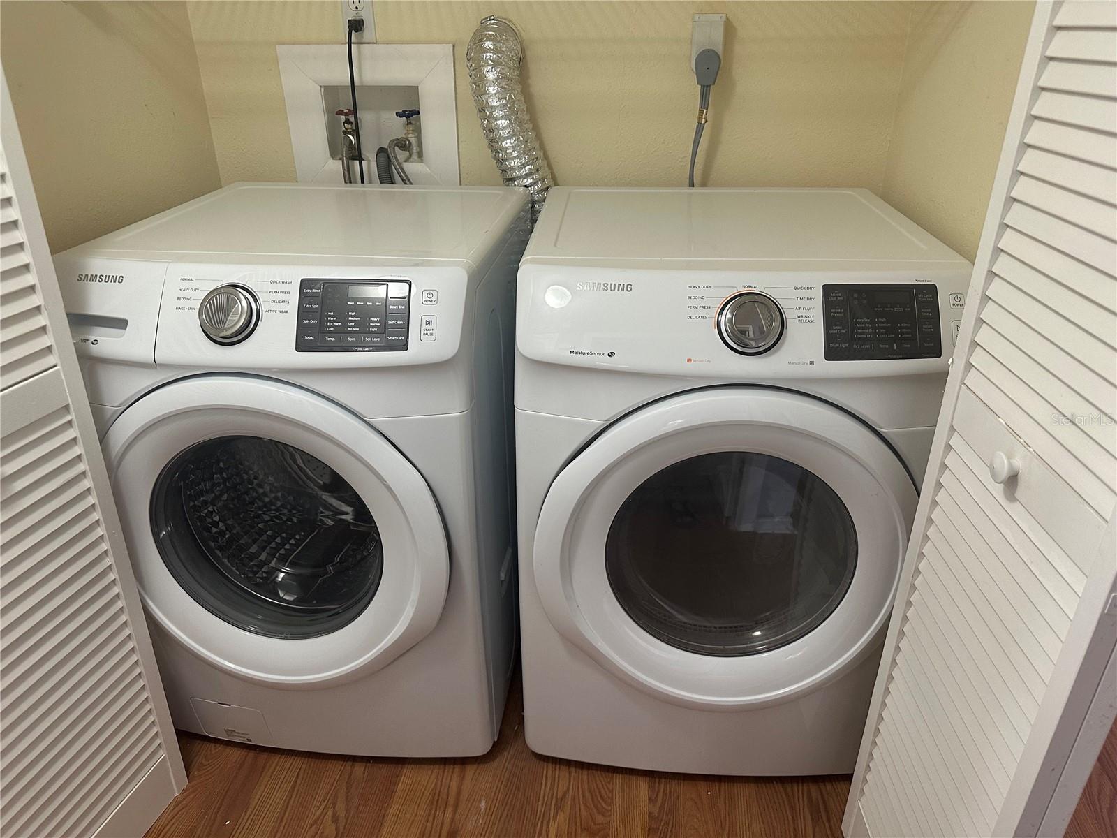 ESTANCIA CONDO - Residential Lease