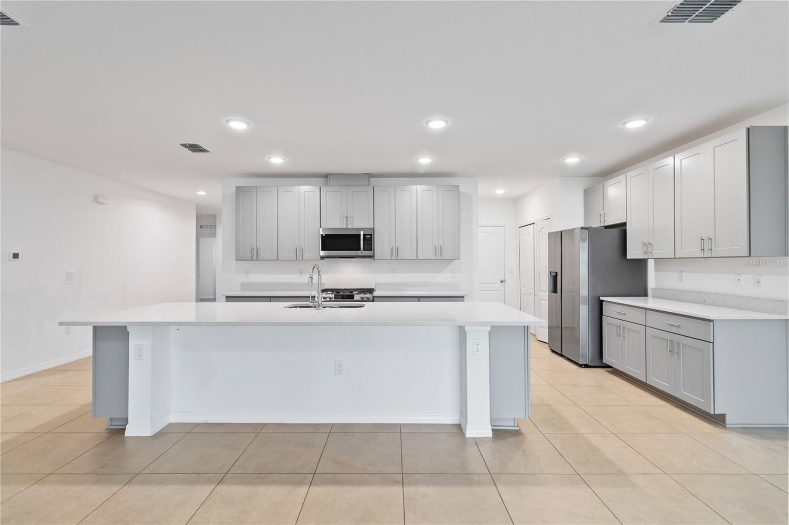 1166 OAK BLUFF DRIVE