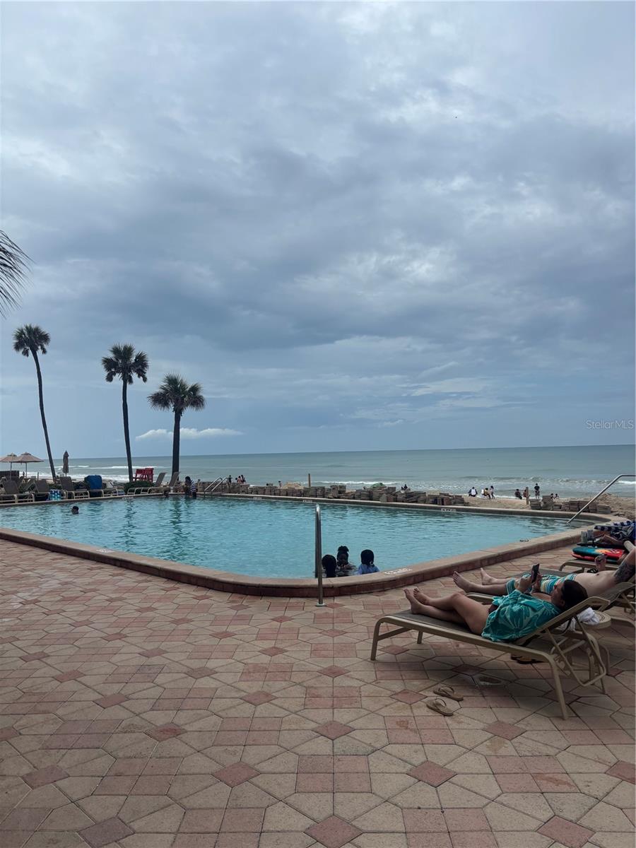 DAYTONA BEACH RESORT & CONFERENCE CENTER - Residential