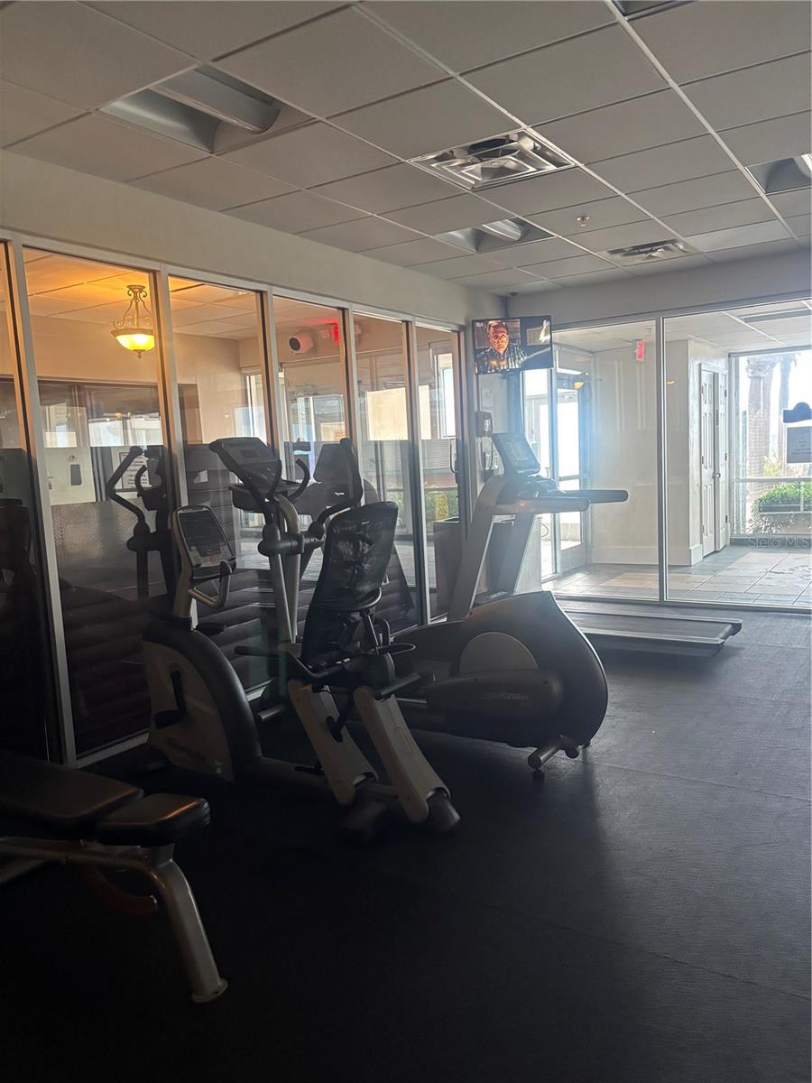 DAYTONA BEACH RESORT & CONFERENCE CENTER - Residential