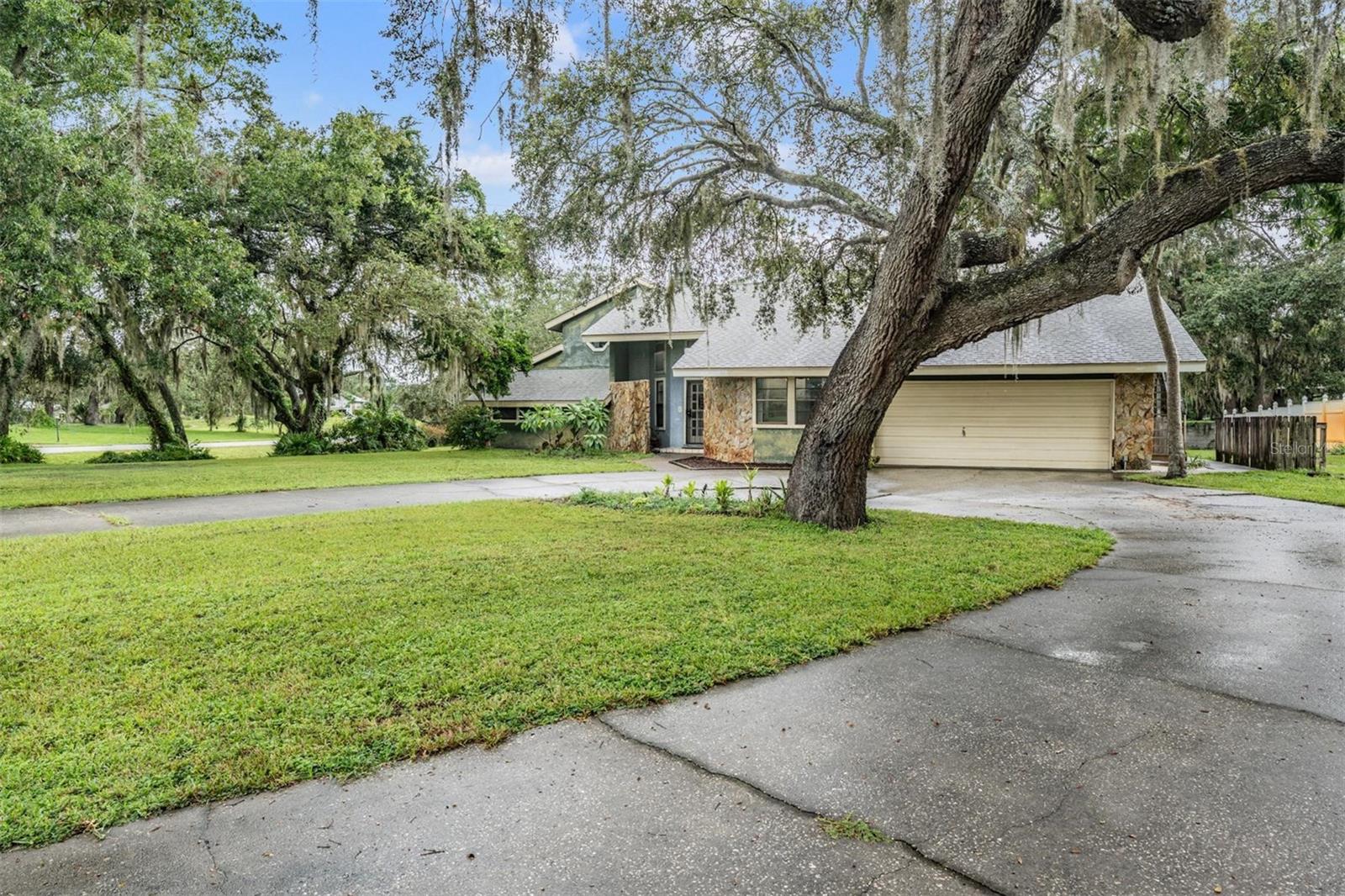 6911 DAUBON COURT