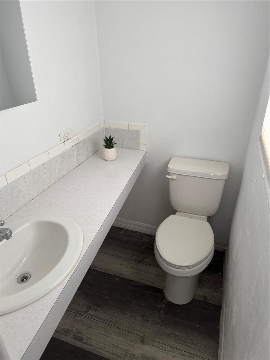 COMMONWEALTH MOBILE ESTATES ADD 01 - Residential