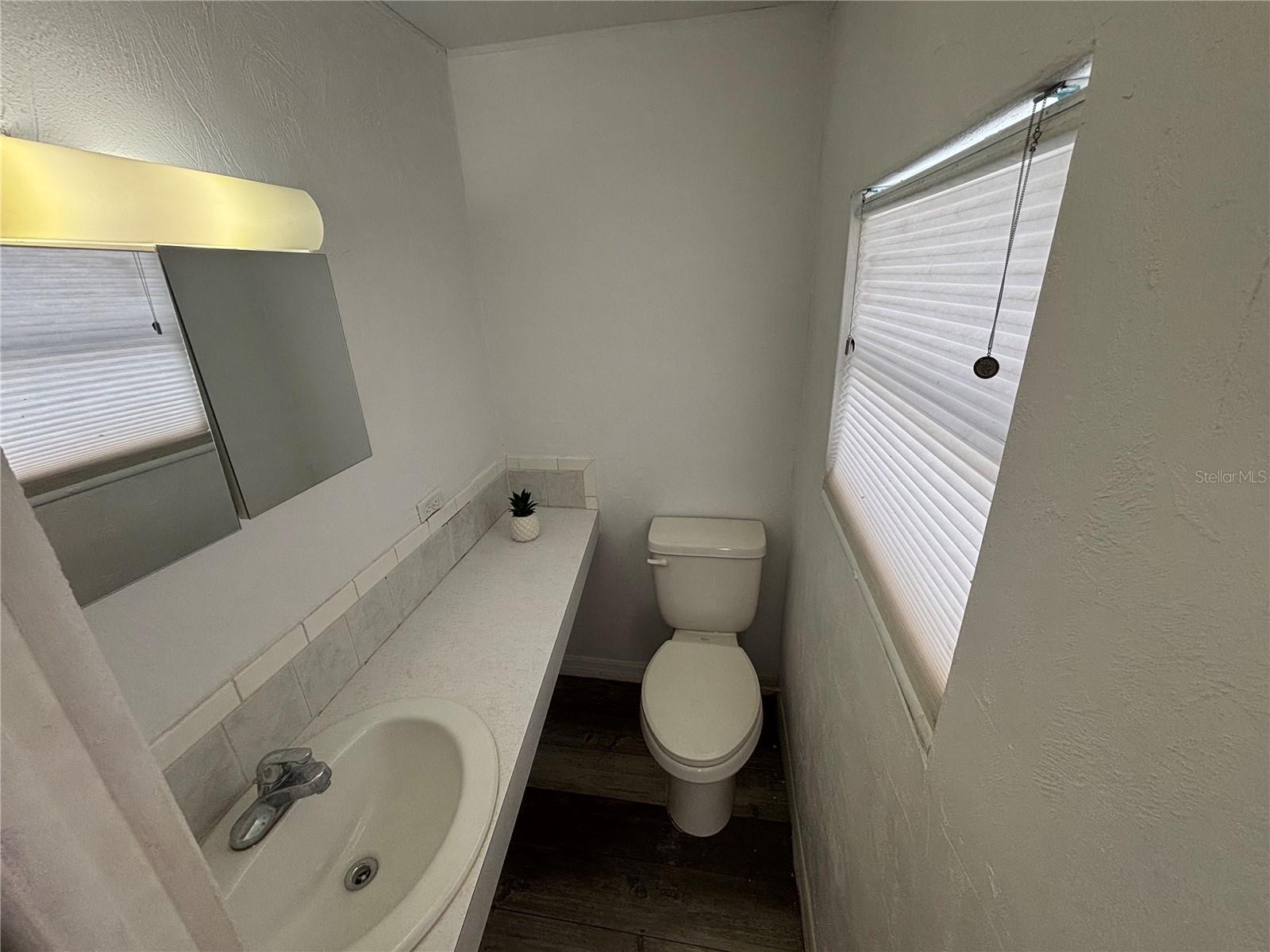 COMMONWEALTH MOBILE ESTATES ADD 01 - Residential