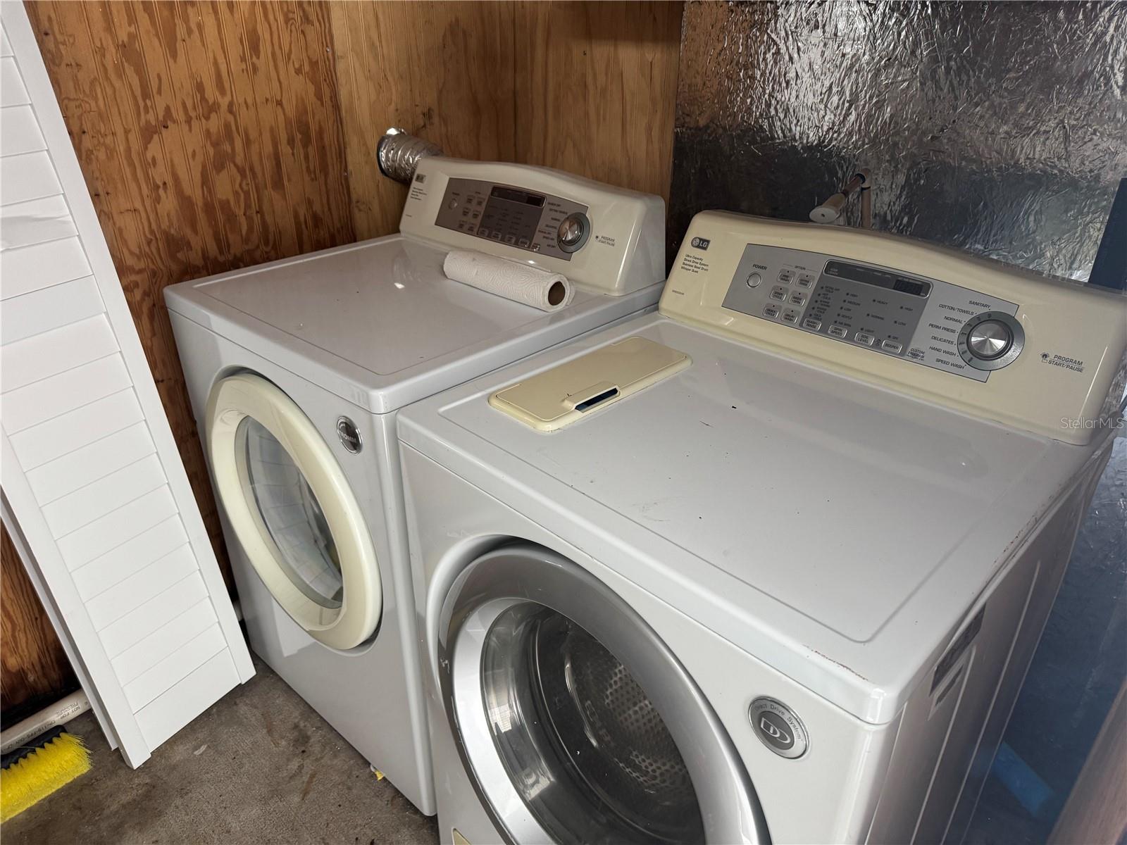 COMMONWEALTH MOBILE ESTATES ADD 01 - Residential