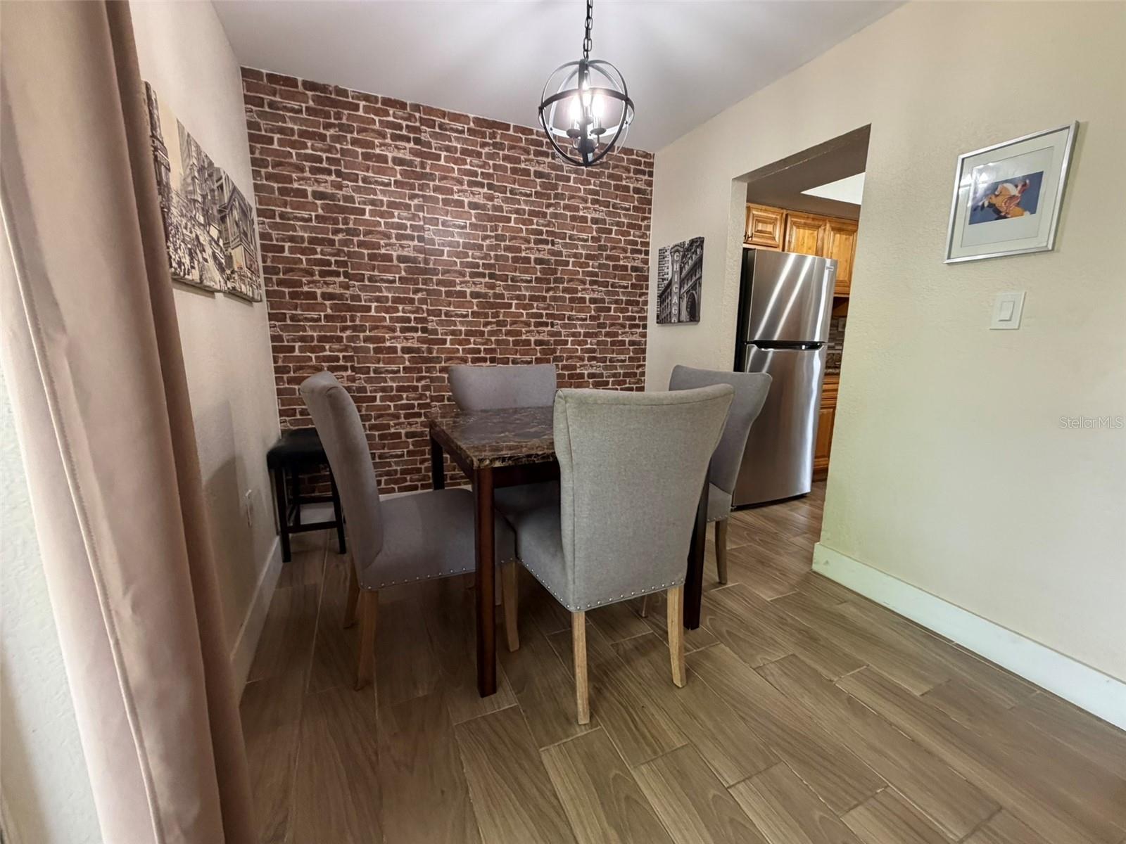 MILLENNIUM PALMS - Residential Lease