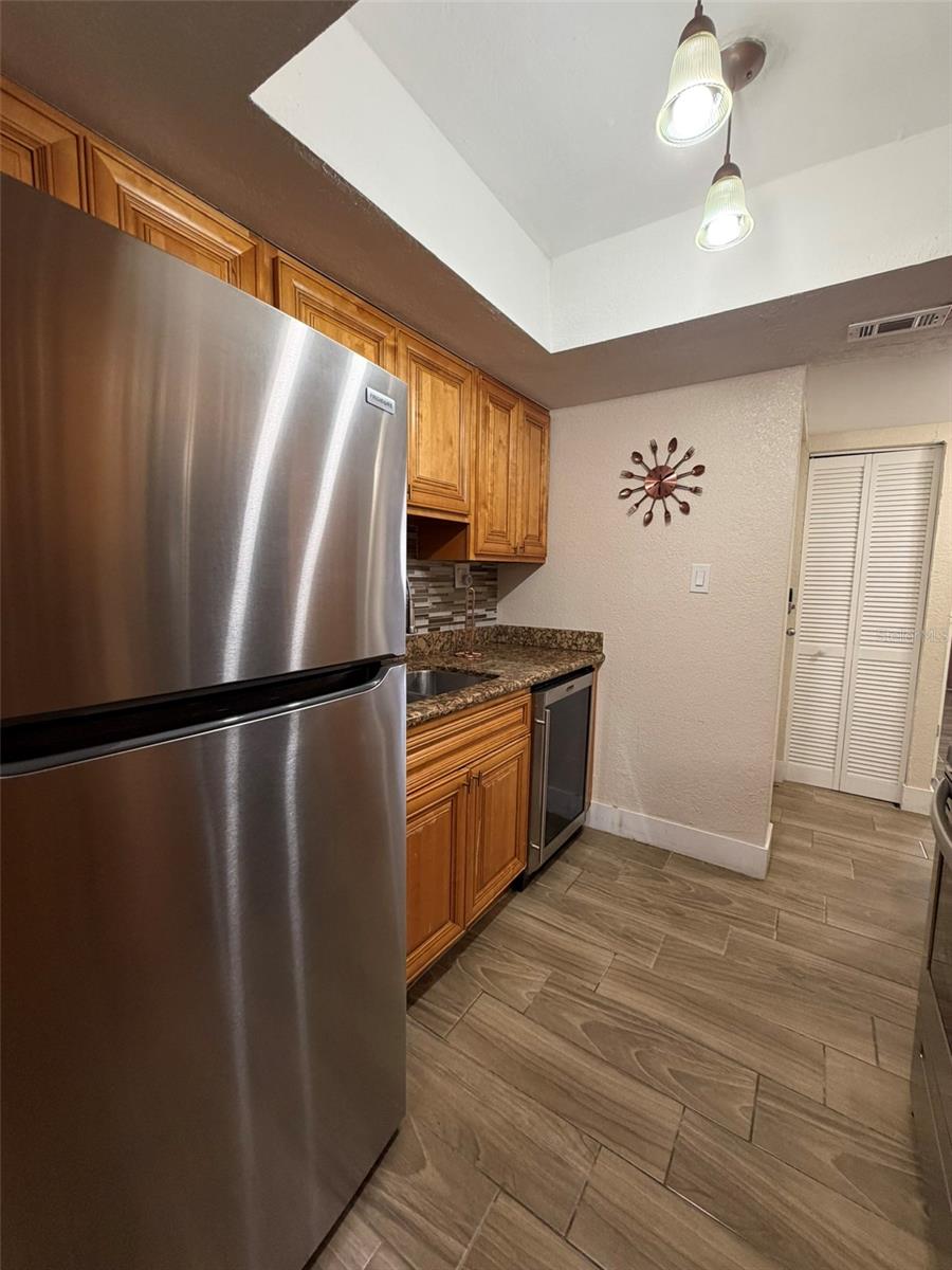 MILLENNIUM PALMS - Residential Lease