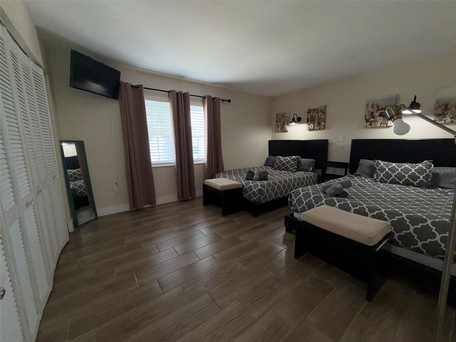 MILLENNIUM PALMS - Residential Lease