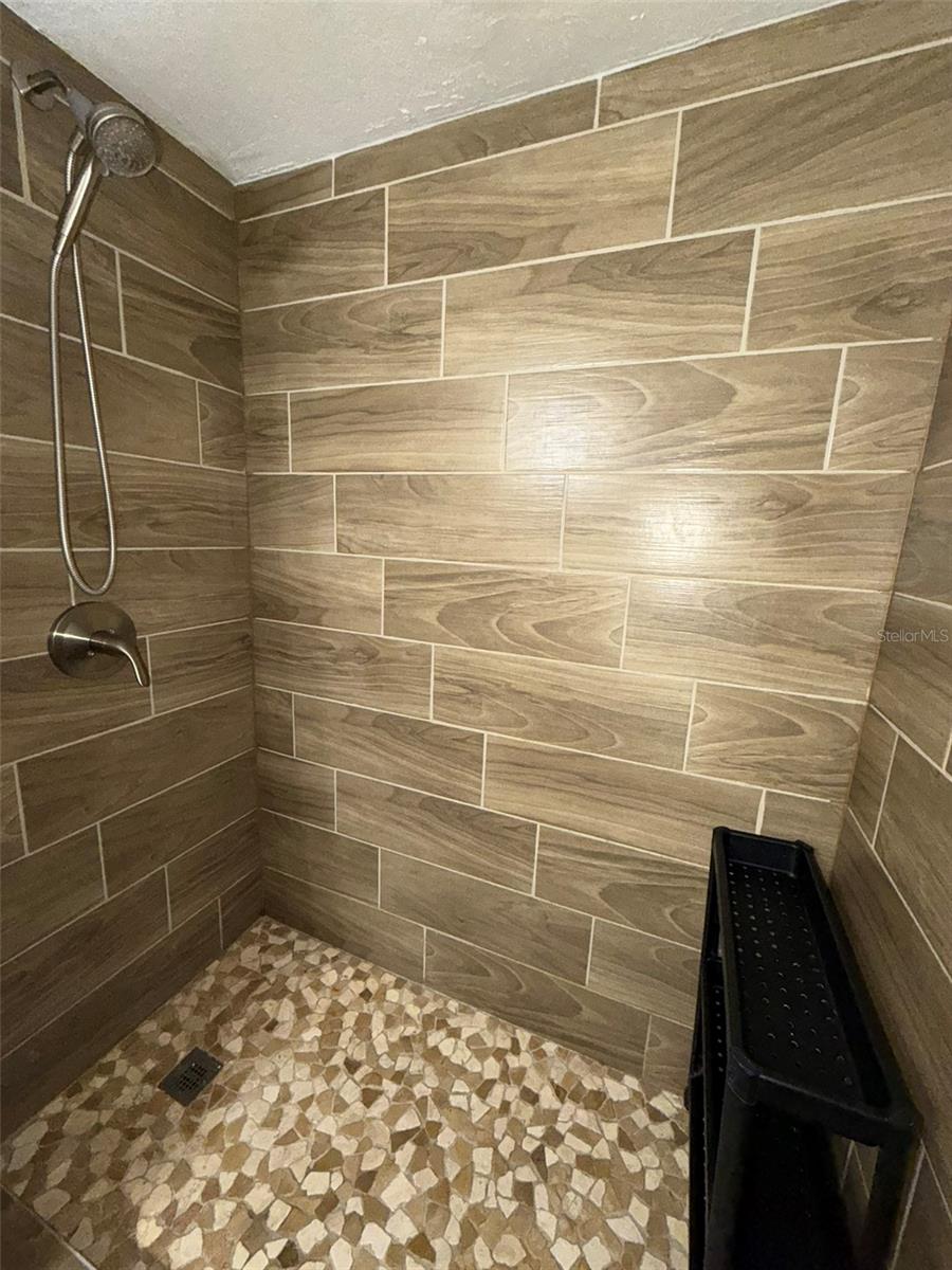 MILLENNIUM PALMS - Residential Lease