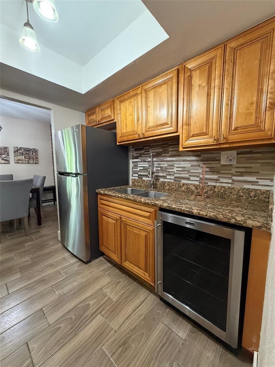 MILLENNIUM PALMS - Residential Lease