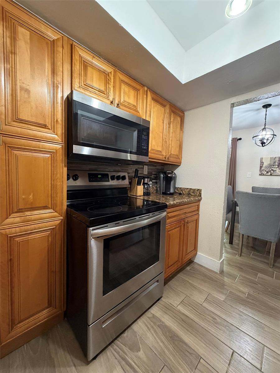 MILLENNIUM PALMS - Residential Lease