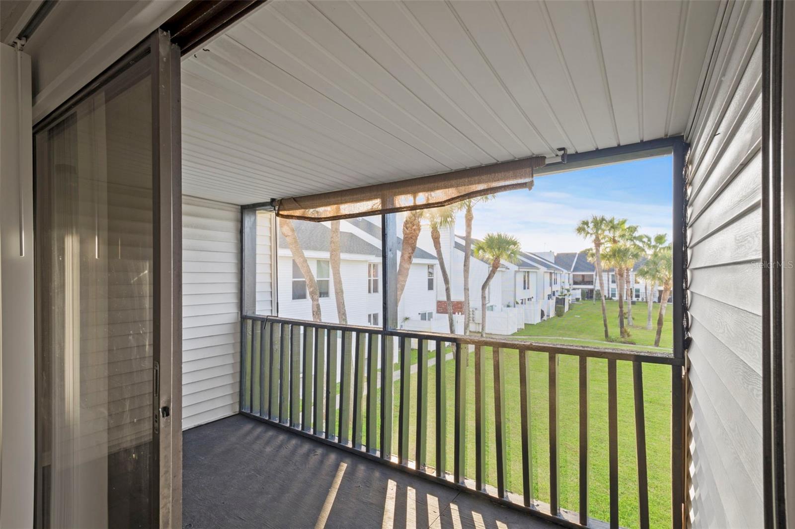 PALMS OF TARPON SPGS THE CONDO - Residential