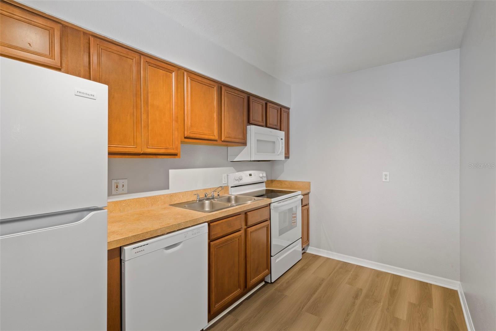 PALMS OF TARPON SPGS THE CONDO - Residential