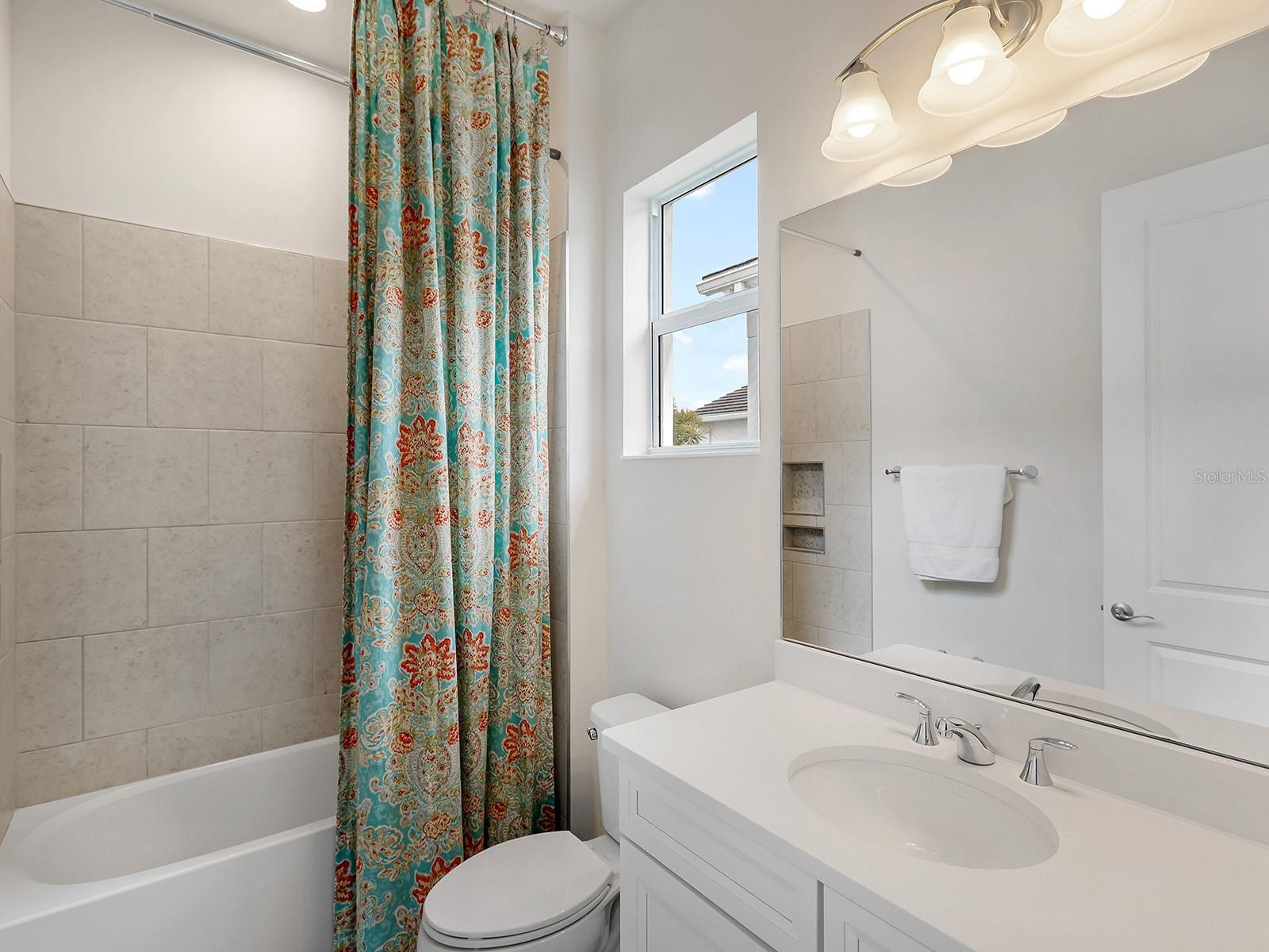 ISLES AT LAKEWOOD RANCH PH II - Residential