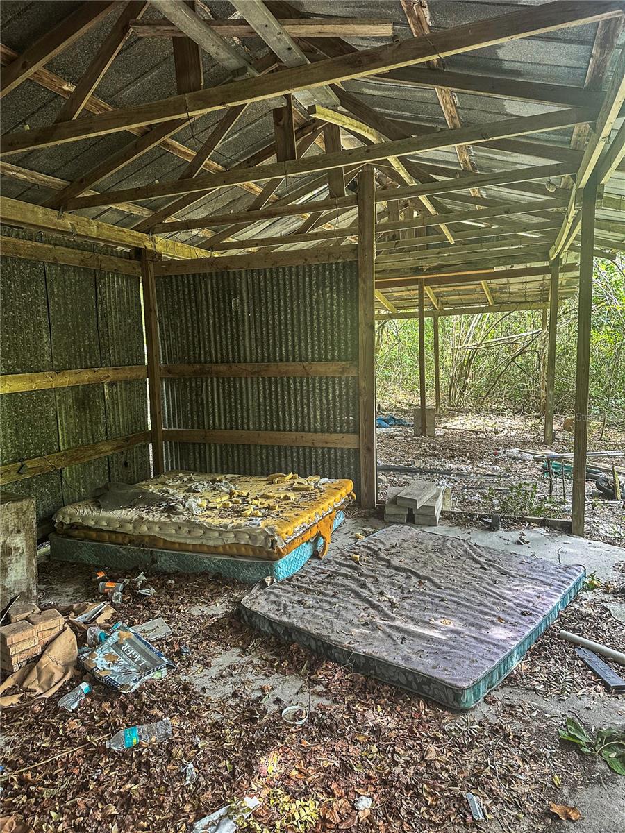 HIGHLAND FOREST - Land