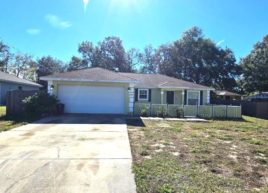 Photo of 8920 SE 155th Place, Summerfield, FL 34491 (MLS # G5105432)