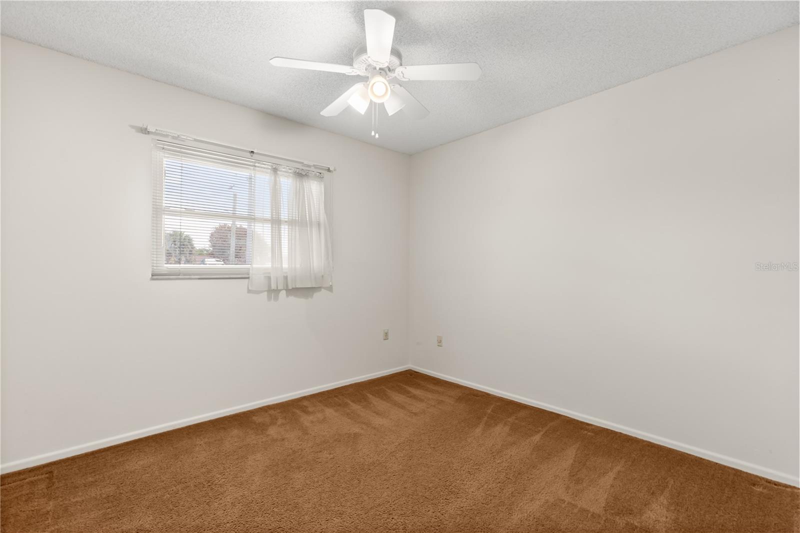 SKY LAKE ADD 01 - Residential