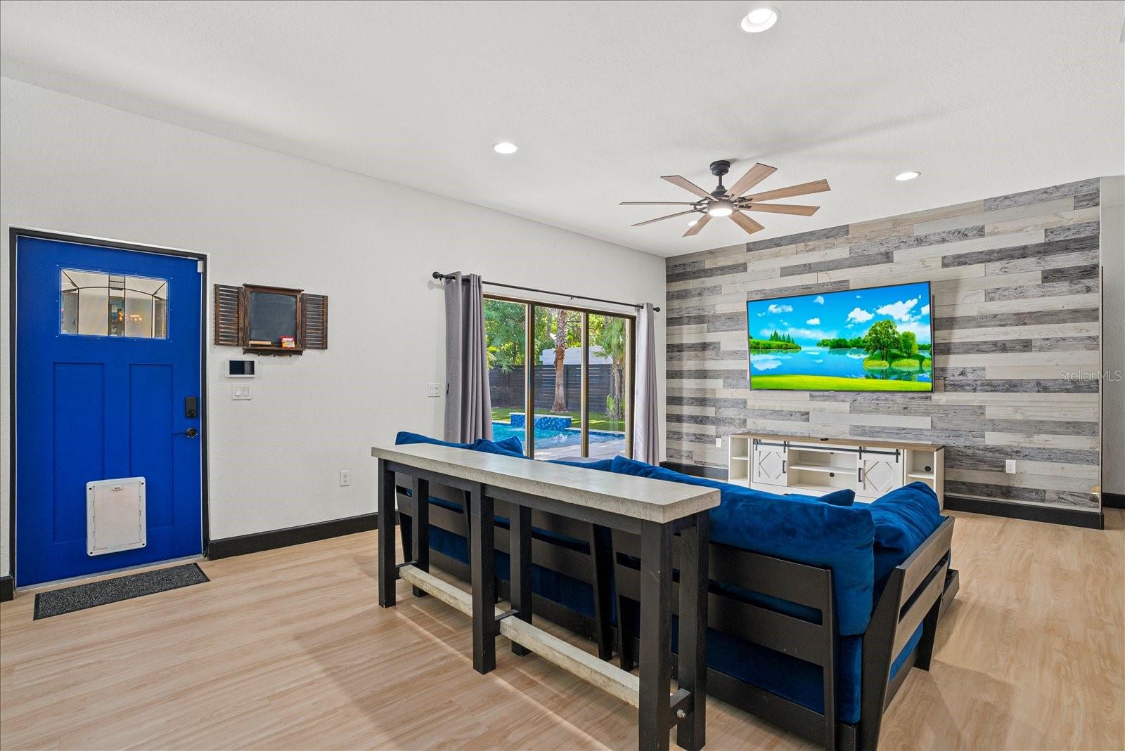 AVON HEIGHTS - Residential