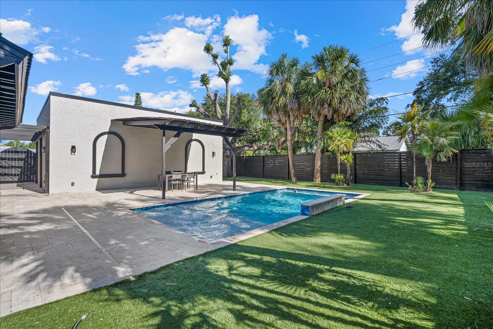 AVON HEIGHTS - Residential