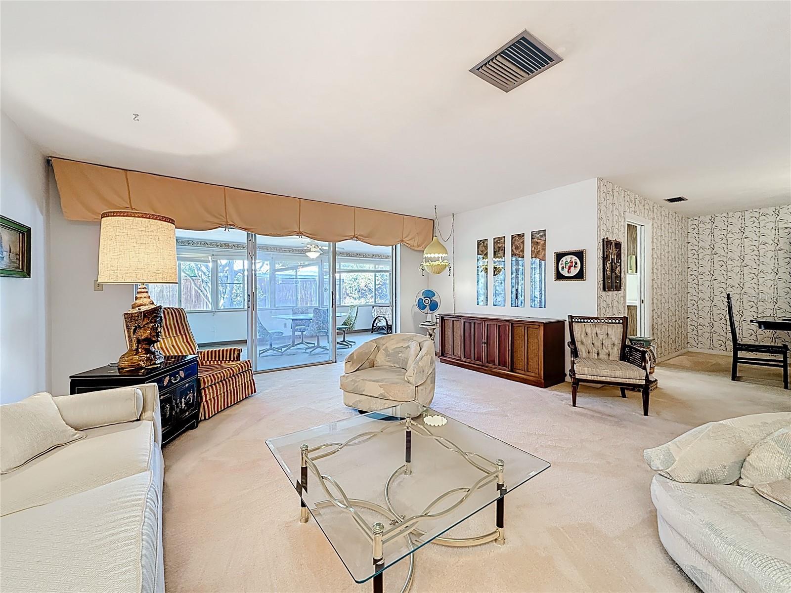 IMPERIAL POINT - Residential