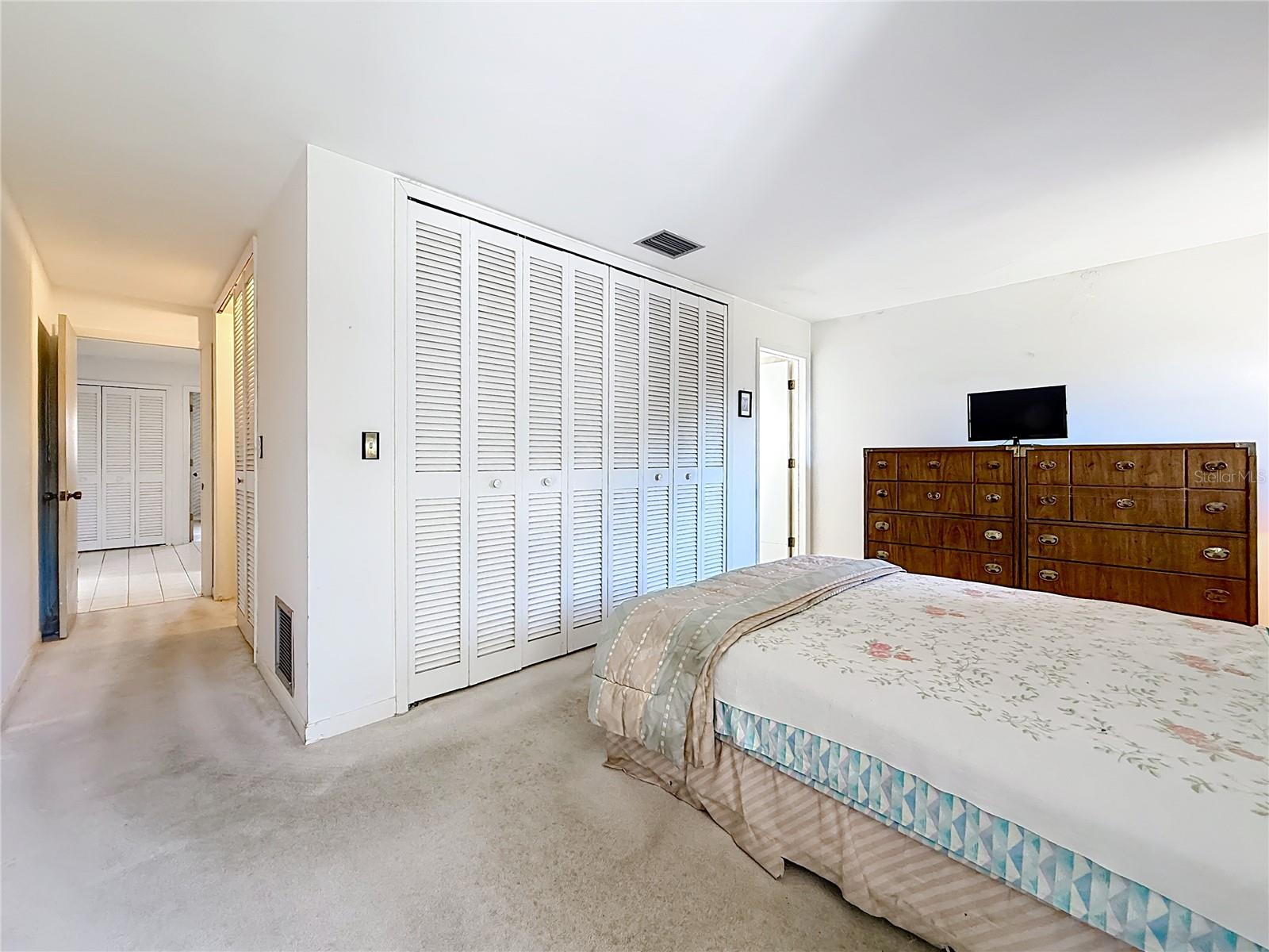 IMPERIAL POINT - Residential