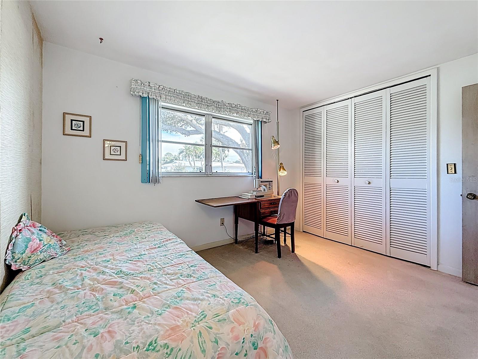 IMPERIAL POINT - Residential