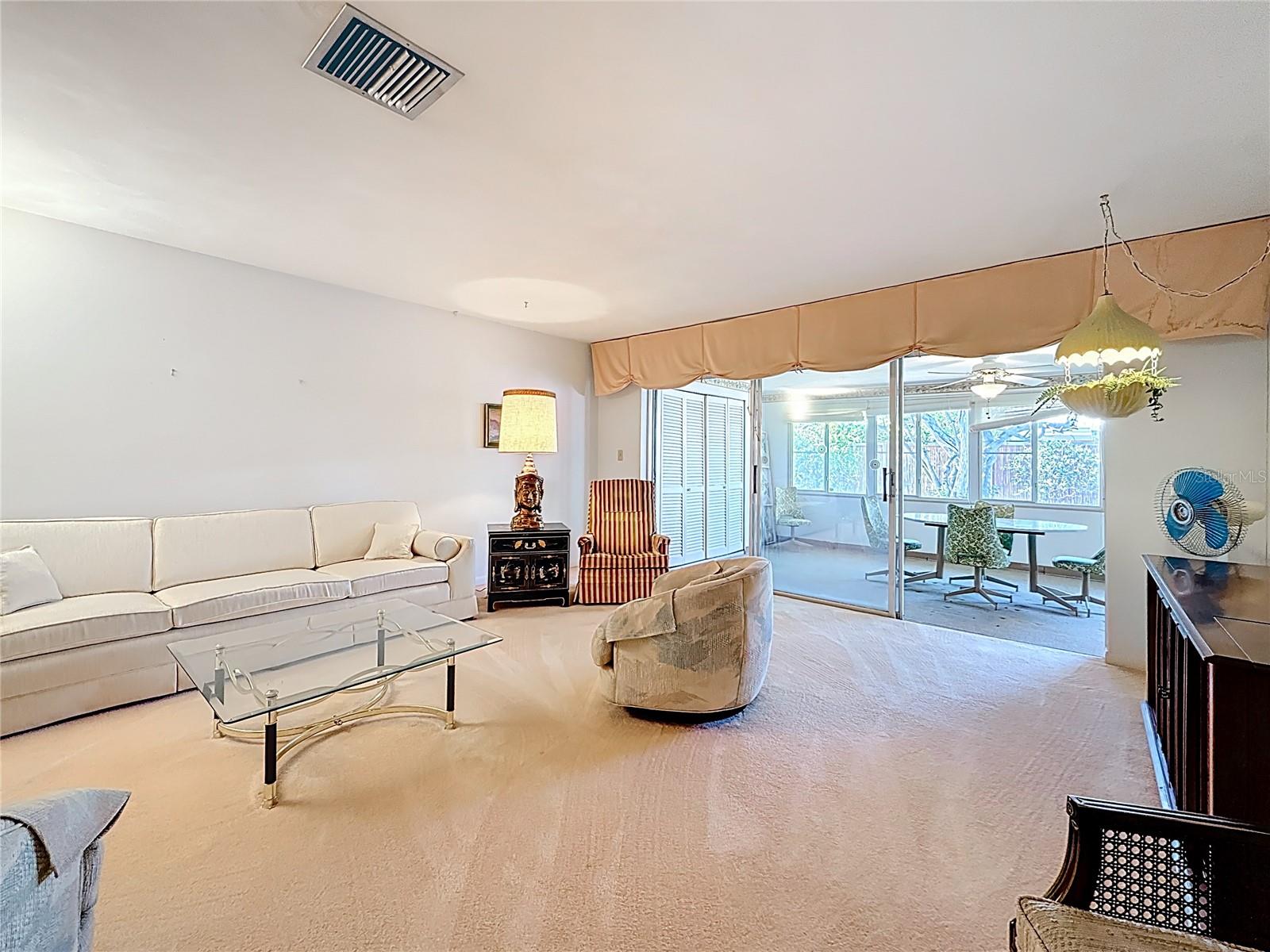 IMPERIAL POINT - Residential