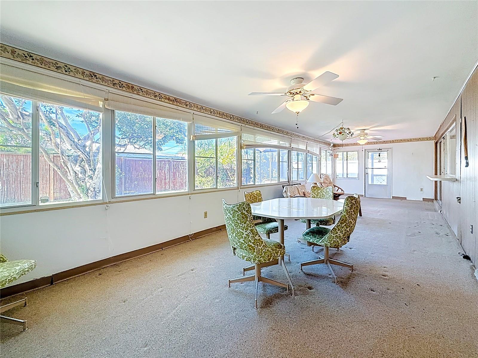 IMPERIAL POINT - Residential