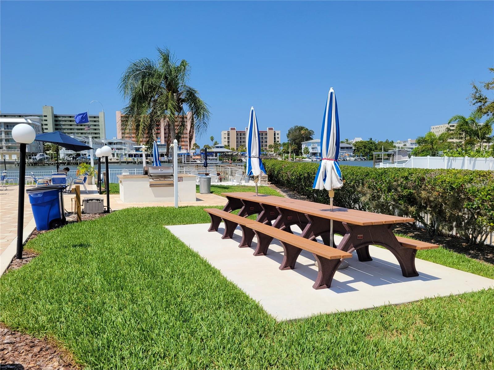 IMPERIAL POINT - Residential