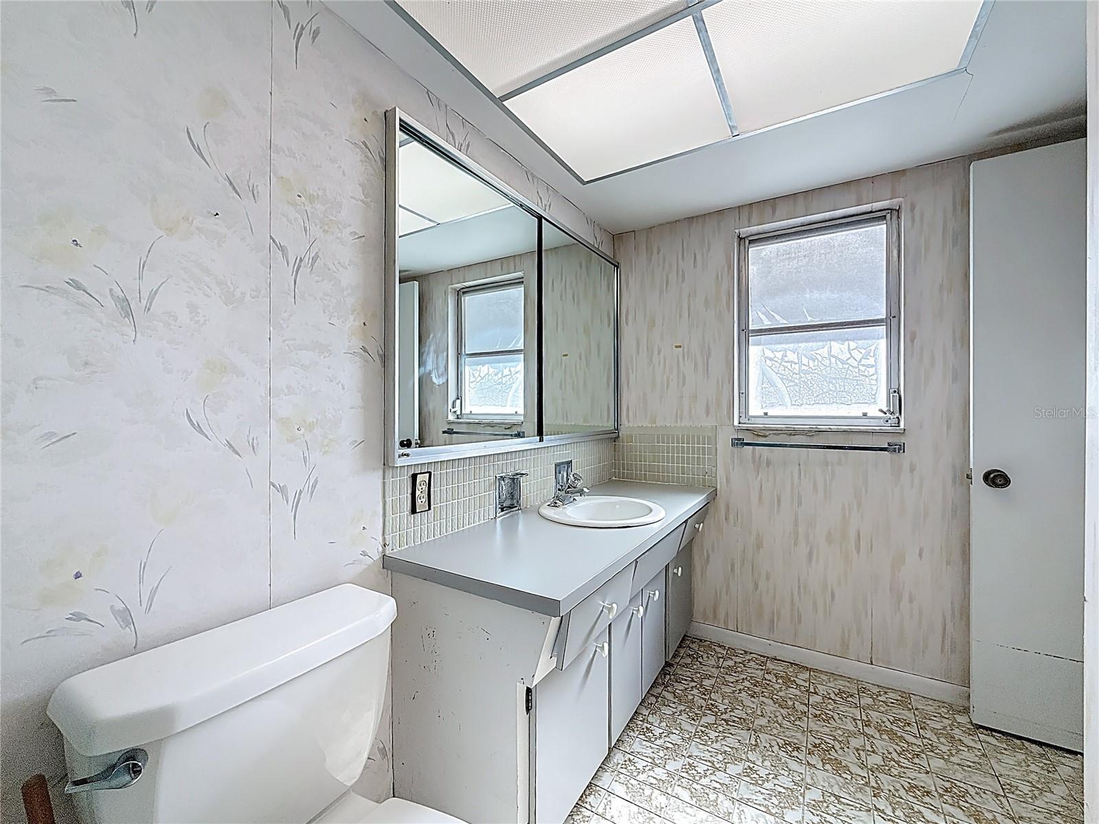 IMPERIAL POINT - Residential