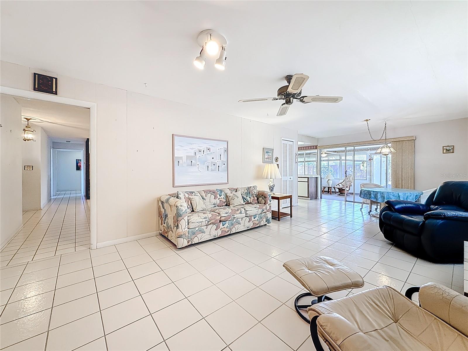 IMPERIAL POINT - Residential