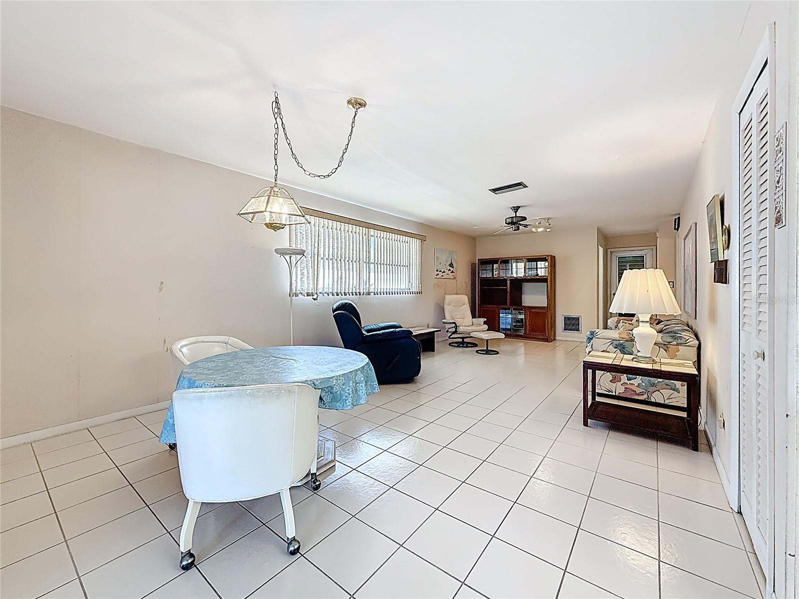 IMPERIAL POINT - Residential