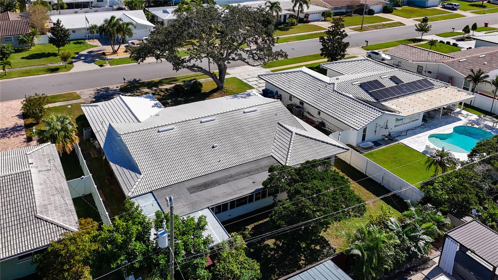 IMPERIAL POINT - Residential