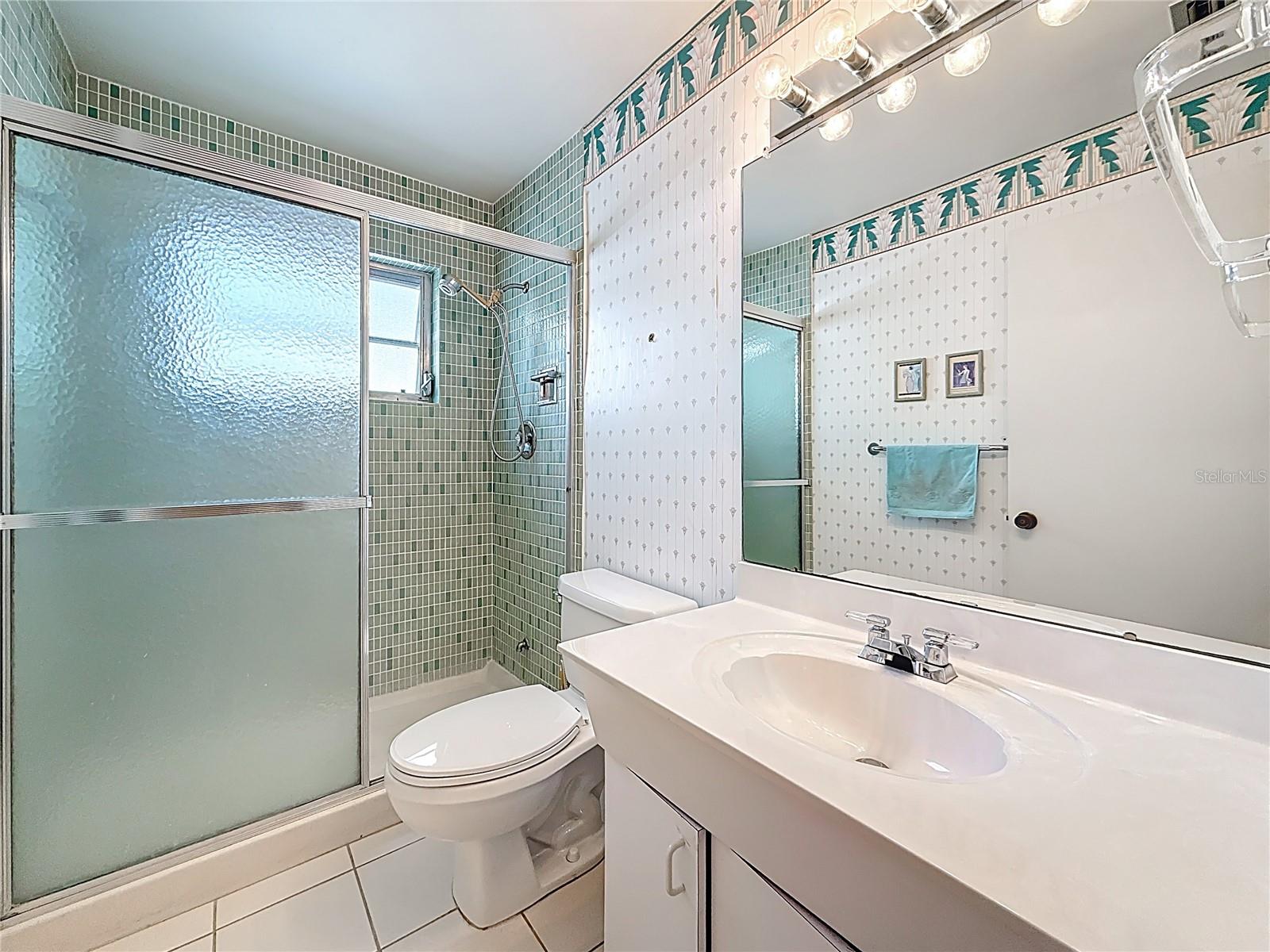 IMPERIAL POINT - Residential